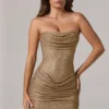 Robe bandeau à fronces à la taille et ornements dorés Zara Robe bandeau à fronces à la taille et ornements dorés Zara