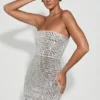 Robe bandeau ornée Aurora en blanc Robe bandeau ornée Aurora en blanc