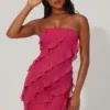 Robe bandeau Tatiana à volants, couleur fuchsia Robe bandeau Tatiana à volants, couleur fuchsia