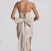 Robe bustier en satin avec nœud Viviana, couleur ivoire Robe bustier en satin avec nœud Viviana, couleur ivoire
