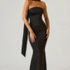 Robe bustier Mandi à détails foulard, en noir Robe bustier Mandi à détails foulard, en noir