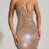 Robe bustier plongeante ornée Lucile, couleur amande Robe bustier plongeante ornée Lucile, couleur amande