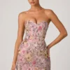 Robe convertible à lacets Galia ornée, rose floral Robe convertible à lacets Galia ornée, rose floral