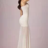 Robe corset asymétrique froncée Haruna, couleur ivoire Robe corset asymétrique froncée Haruna, couleur ivoire