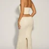 Robe corset drapée à découpes ornées Saphira en blanc Robe corset drapée à découpes ornées Saphira en blanc