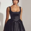 Robe corset en taffetas tissé Sueno, noir jais Robe corset en taffetas tissé Sueno, noir jais