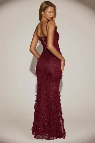 Robe corset à encolure dégagée et appliqués décoratifs Vasanta, couleur rouge vin