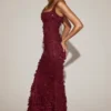 Robe corset à encolure dégagée et appliqués décoratifs Vasanta, couleur rouge vin Robe corset à encolure dégagée et appliqués décoratifs Vasanta, couleur rouge vin