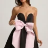 Robe corset Norina à nœud, en noir Robe corset Norina à nœud, en noir