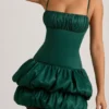 Robe corset à ourlet bouffant en satin Clarice, vert émeraude Robe corset à ourlet bouffant en satin Clarice, vert émeraude