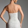 Robe corset sans bretelles Crystella ornée, en blanc Robe corset sans bretelles Crystella ornée, en blanc