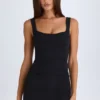Robe corset structurée drapée Brittany en noir Robe corset structurée drapée Brittany en noir
