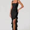 Robe corset à volants et ornements Robina, en noir Robe corset à volants et ornements Robina, en noir