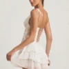 Robe corset à volants et ornements Sakura, couleur ivoire Robe corset à volants et ornements Sakura, couleur ivoire