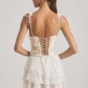 Robe corset à volants et ornements Sakura, couleur ivoire Robe corset à volants et ornements Sakura, couleur ivoire