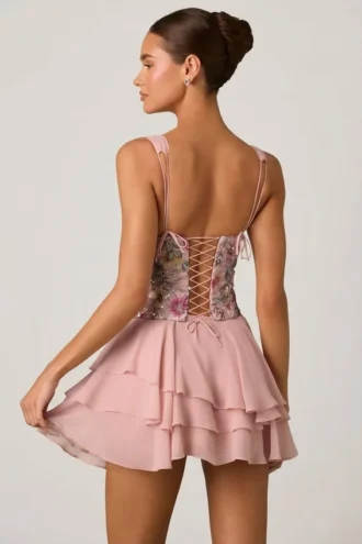 Robe corset à volants et ornements Sakura, rose à fleurs