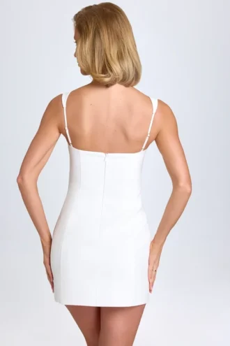 Robe courte Amaria à encolure en cœur, couleur blanche