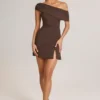 Robe courte asymétrique A-line en modal Suhana, couleur chocolat Robe courte asymétrique A-line en modal Suhana, couleur chocolat