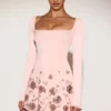 Robe courte asymétrique Lumiki à appliqués décorés, couleur rose Robe courte asymétrique Lumiki à appliqués décorés, couleur rose