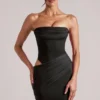 Robe courte bandeau Veda en noir Robe courte bandeau Veda en noir