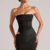 Robe courte bandeau Veda en noir Robe courte bandeau Veda en noir