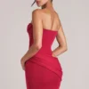 Robe courte bandeau Veda en rouge cerise Robe courte bandeau Veda en rouge cerise