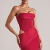 Robe courte bandeau Veda en rouge cerise Robe courte bandeau Veda en rouge cerise