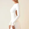 Robe courte Brenna en modal froncé avec dos nu, en blanc Robe courte Brenna en modal froncé avec dos nu, en blanc