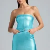 Robe courte bustier à ceinture en denim métallisé Simone, couleur Aqua Robe courte bustier à ceinture en denim métallisé Simone, couleur Aqua