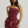 Robe courte bustier à volants et corset Juliet, imprimé floral bordeaux Robe courte bustier à volants et corset Juliet, imprimé floral bordeaux