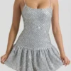 Robe courte Callie à ourlet bouffant orné, couleur argent Robe courte Callie à ourlet bouffant orné, couleur argent