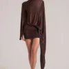 Robe courte cape drapée Lida en marron chocolat Robe courte cape drapée Lida en marron chocolat