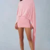 Robe courte cape drapée Lida en rose poudré Robe courte cape drapée Lida en rose poudré