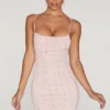 Robe courte à col bénitier ornée Seychelles, couleur Blush