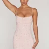 Robe courte à col bénitier ornée Seychelles, couleur Blush