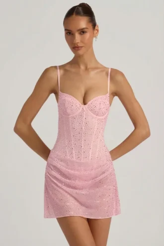 Robe courte Connie semi-transparente à drapés et ornements, couleur rose