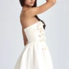 Robe courte corset à applications florales Mirabelle en ivoire Robe courte corset à applications florales Mirabelle en ivoire