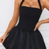 Robe courte corset à encolure dos nu et ourlet bouffant à lacets Ludmila, en noir Robe courte corset à encolure dos nu et ourlet bouffant à lacets Ludmila, en noir