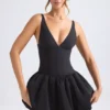 Robe courte corset à ourlet bouffant et lacets Anahita en noir Robe courte corset à ourlet bouffant et lacets Anahita en noir