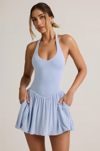Robe courte dos nu à dos nu Reanna en modal bleu clair