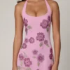 Robe courte dos nu Galene ornée de paillettes, rose pâle Robe courte dos nu Galene ornée de paillettes, rose pâle