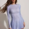Robe courte dos nu à manches longues Dixie avec ornements, en bleu Robe courte dos nu à manches longues Dixie avec ornements, en bleu