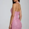 Robe courte à dos nu ornée Arlona en rose Robe courte à dos nu ornée Arlona en rose