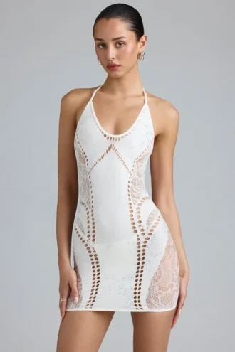 Robe courte dos nu Tori avec ornements, couleur ivoire