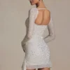 Robe courte drapée à col bénitier ornée Marilla en blanc
