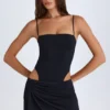 Robe courte drapée à découpes Shiloh en noir