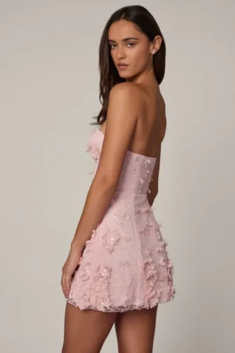 Robe courte Edita à bandeau et coupe trapèze, ornée de paillettes, rose ballet