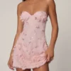 Robe courte Edita à bandeau et coupe trapèze, ornée de paillettes, rose ballet Robe courte Edita à bandeau et coupe trapèze, ornée de paillettes, rose ballet