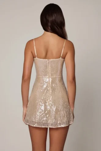 Robe courte en dentelle à col en V ornée Agentha, couleur pêche pâle