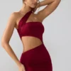 Robe courte froncée et ajourée en jersey moulant Shyla, couleur rubis Robe courte froncée et ajourée en jersey moulant Shyla, couleur rubis